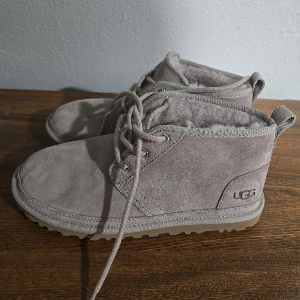 UGG Gray Nuemel Shearling Lined Boots - Picture 2 of 4